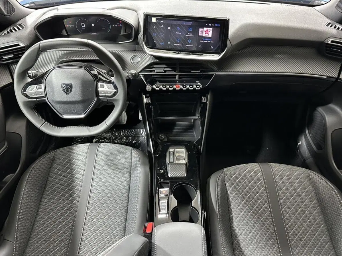 Peugeot 2008 nuova a Sondrio (8)