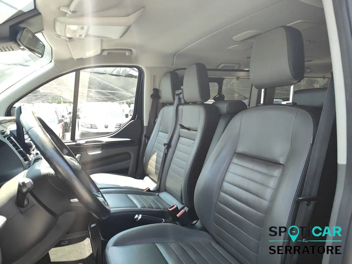 Ford Tourneo Custom usata a Como (12)