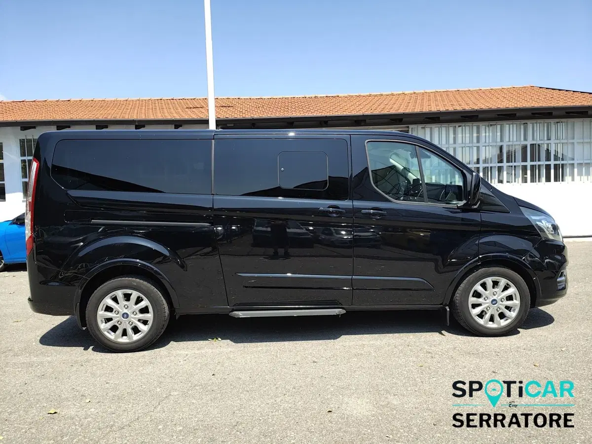 Ford Tourneo Custom usata a Como (19)