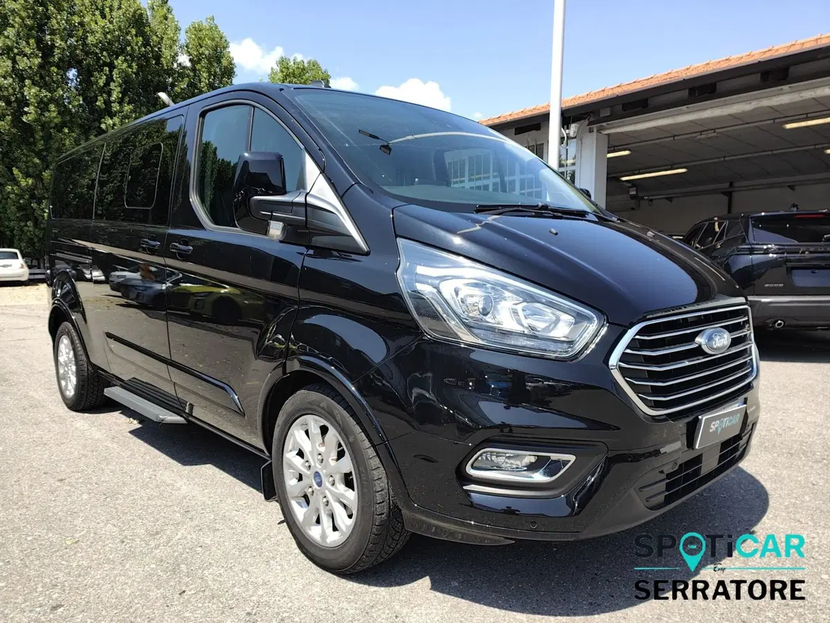 Ford Tourneo Custom usata a Como (3)