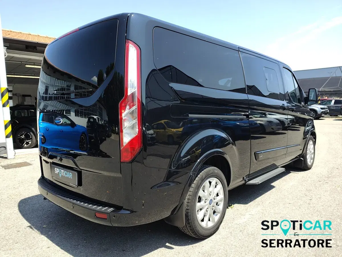 Ford Tourneo Custom usata a Como (6)