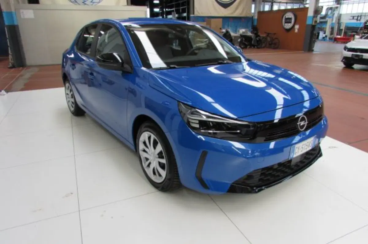 Opel Corsa usata a Milano (2)