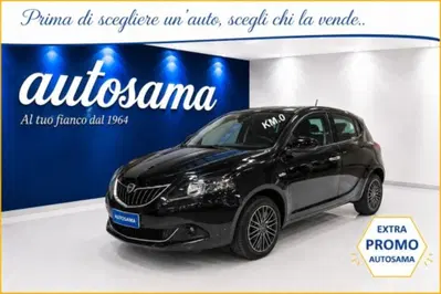 Lancia Ypsilon 1.0 FireFly 5 porte S&amp;S Hybrid Ecochic Gold del 2021 usata a Rho
