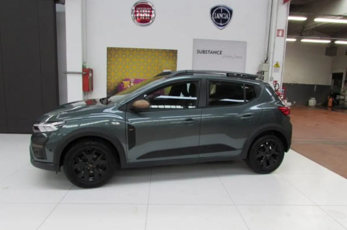 Dacia Sandero Stepway usata a Milano (5)