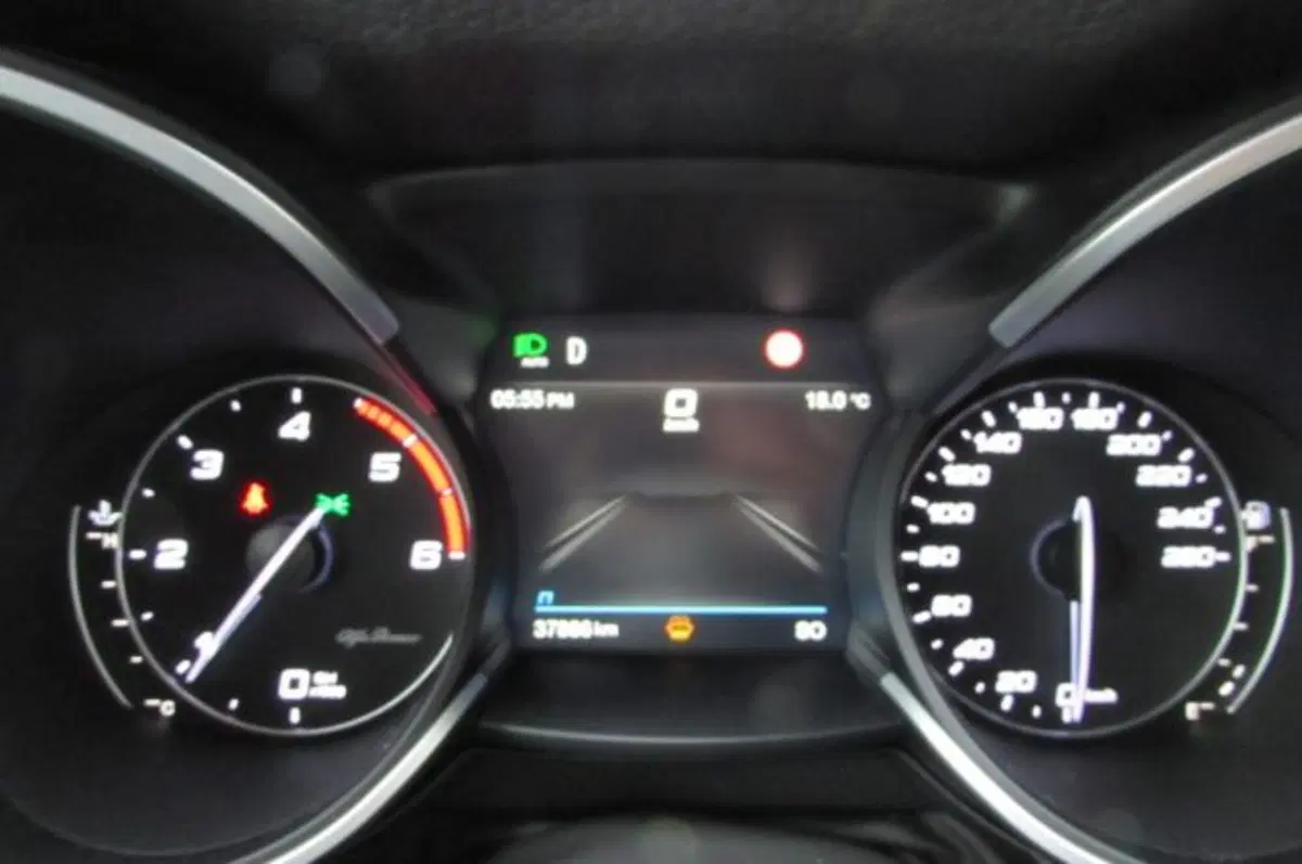 Alfa Romeo Stelvio usata a Milano (13)