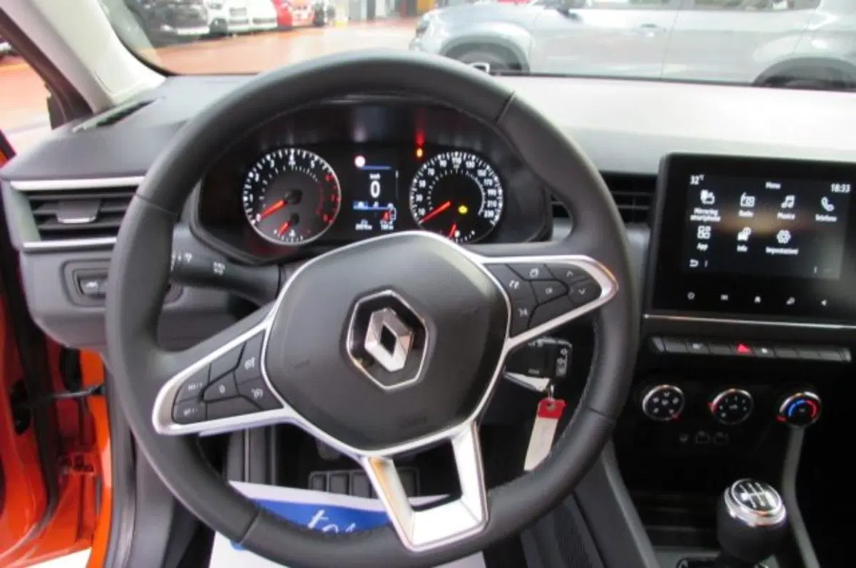 Renault Clio usata a Milano (12)