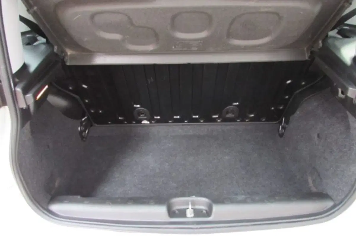 Fiat Panda usata a Milano (13)