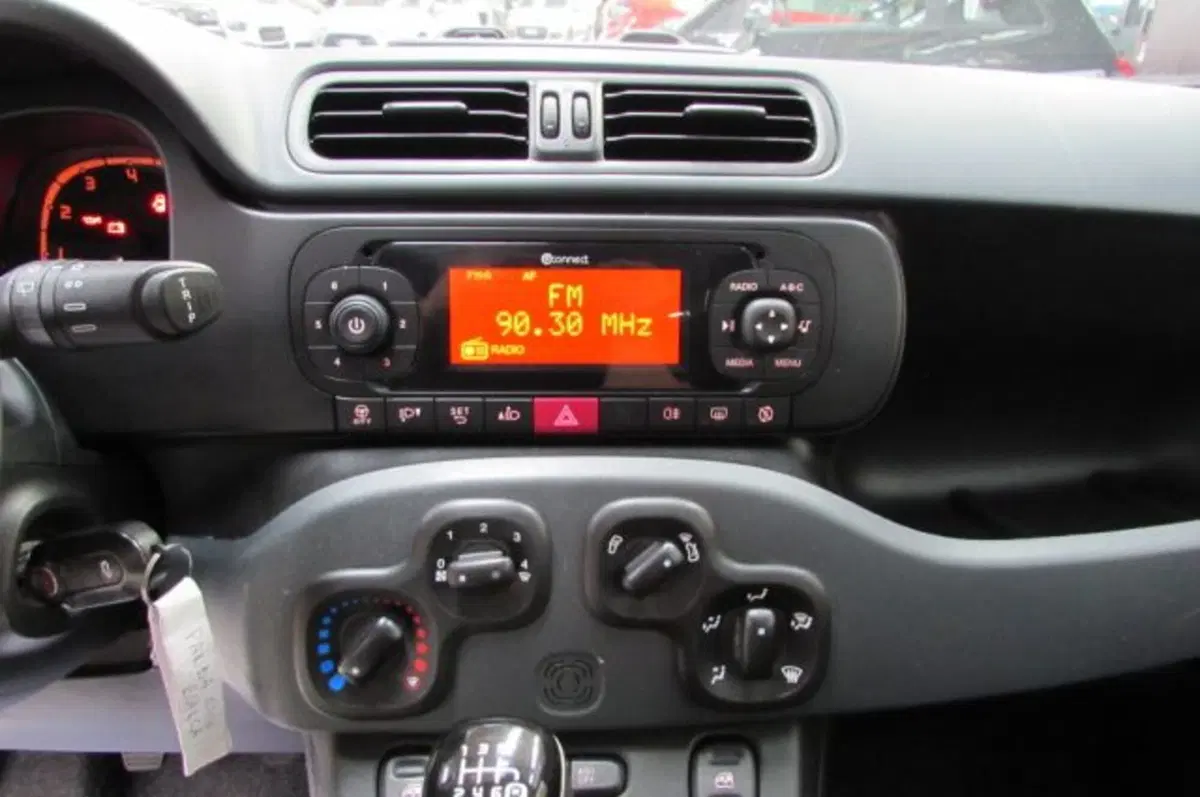 Fiat Panda usata a Milano (9)