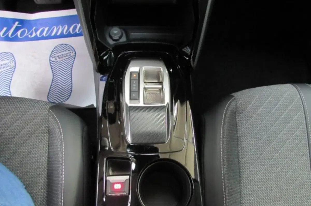 Peugeot 208 usata a Milano (12)