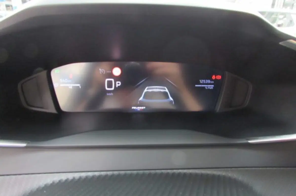 Peugeot 208 usata a Milano (13)