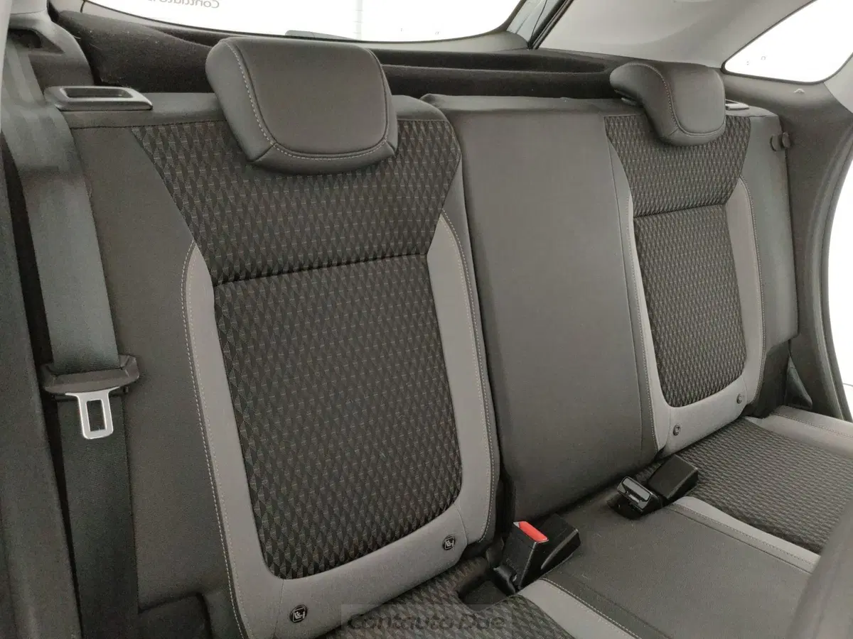 Opel Crossland X usata a Caserta (12)