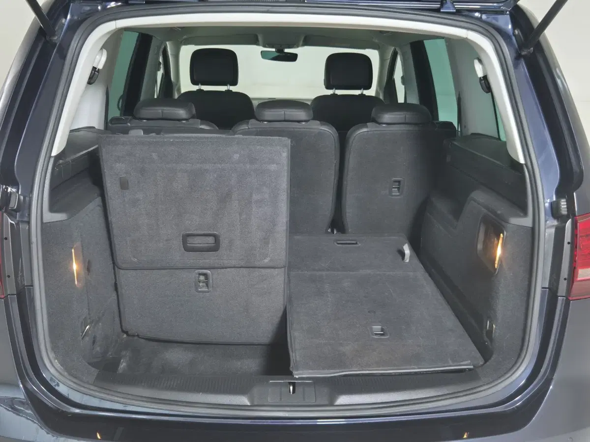 Volkswagen Sharan usata a Torino (13)