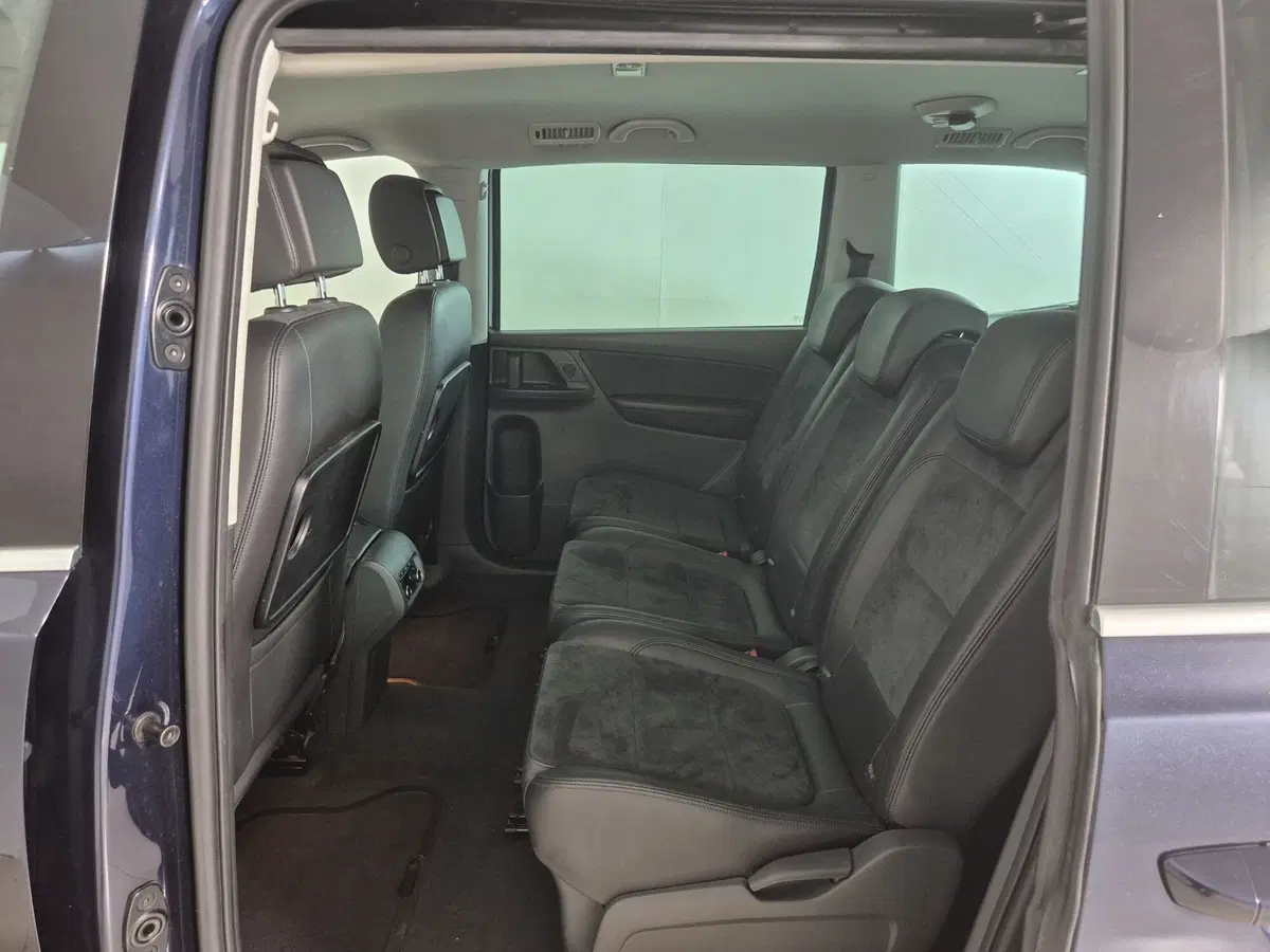Volkswagen Sharan usata a Torino (7)