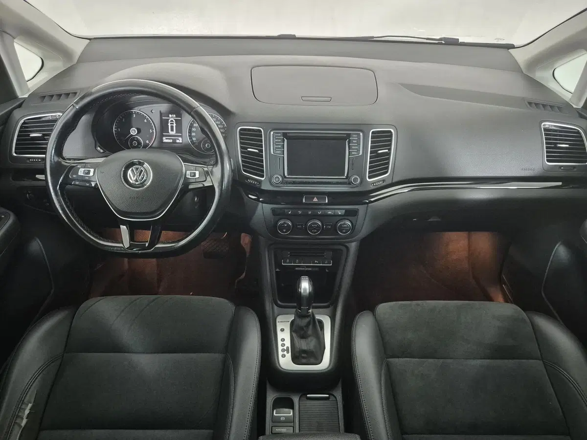 Volkswagen Sharan usata a Torino (8)