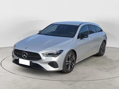 Mercedes-Benz CLA Shooting Brake 200 d Edition AMG Line auto del 2024 usata a Alessandria