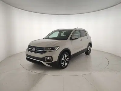 Volkswagen T-Cross 1.0 tsi Life 95cv del 2022 usata a Alessandria