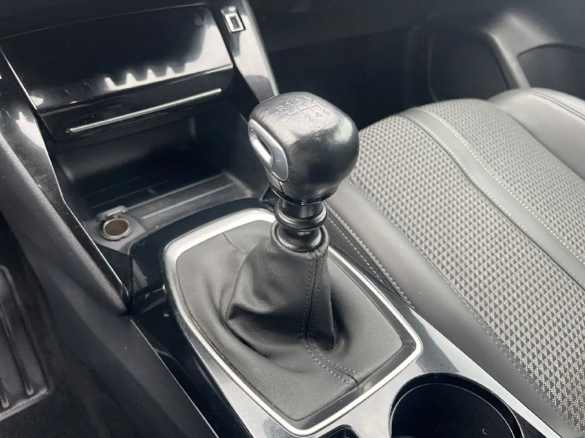 Peugeot 208 usata a Torino (13)