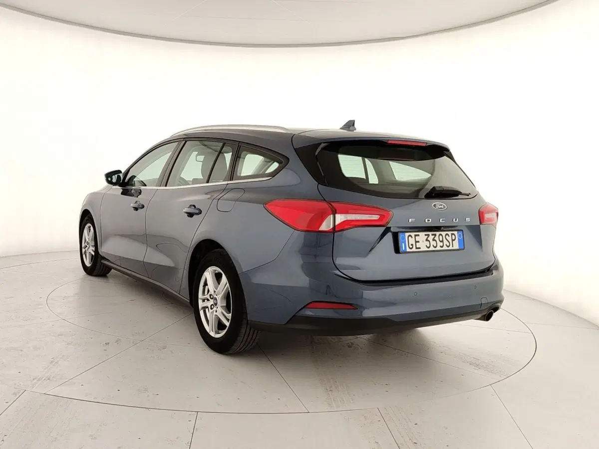 Ford Focus Station Wagon usata a Caserta (4)