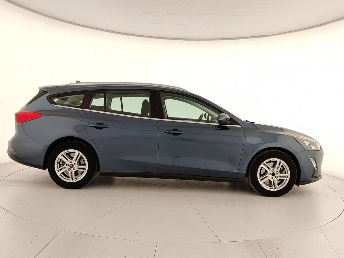 Ford Focus Station Wagon usata a Caserta (7)