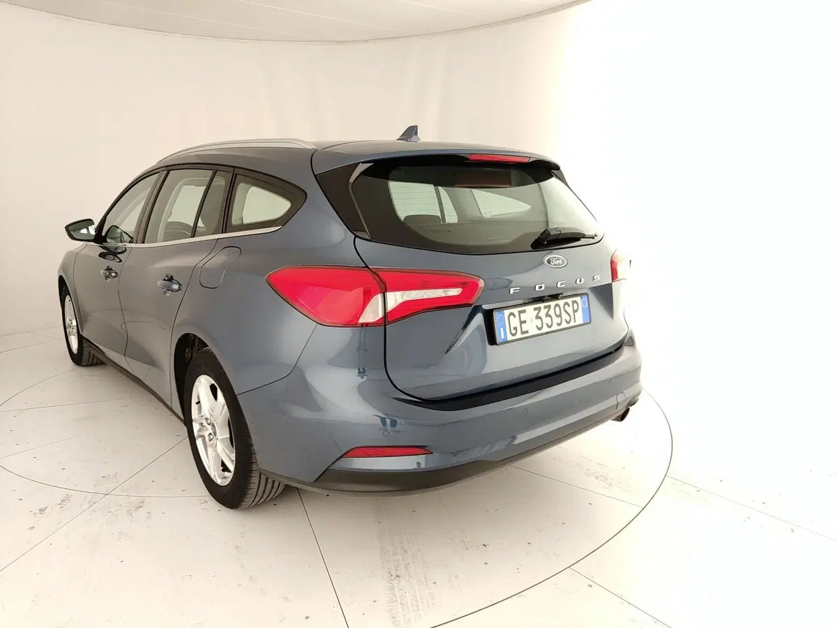 Ford Focus Station Wagon usata a Caserta (9)