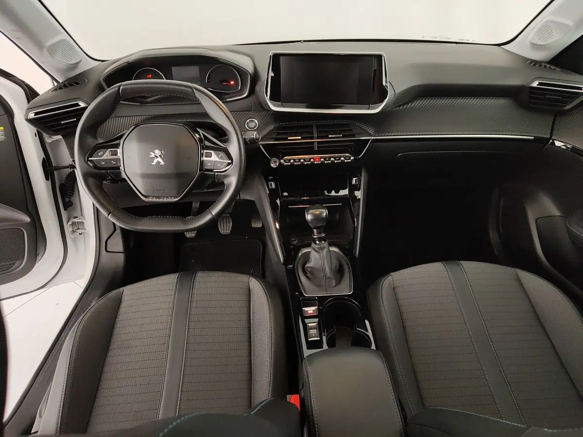Peugeot 208 usata a Caserta (14)