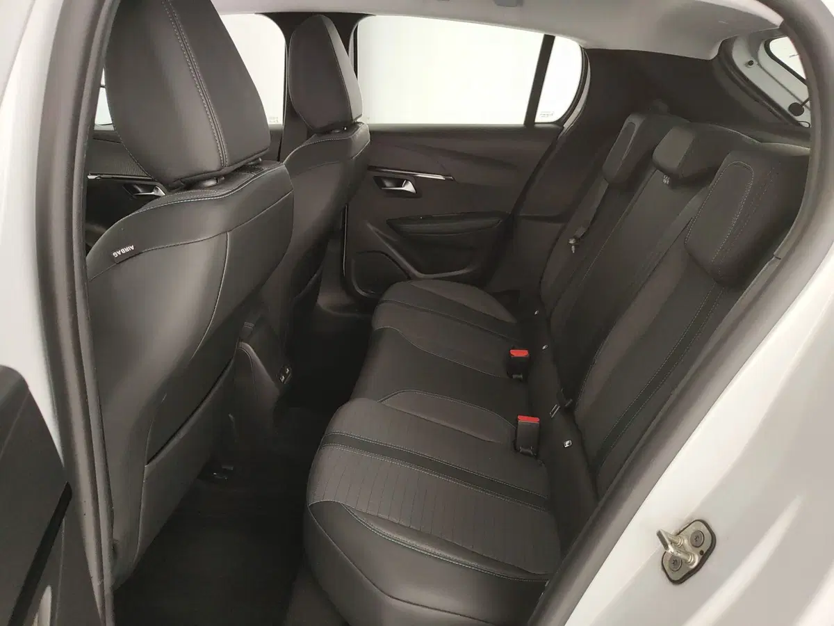 Peugeot 208 usata a Caserta (17)