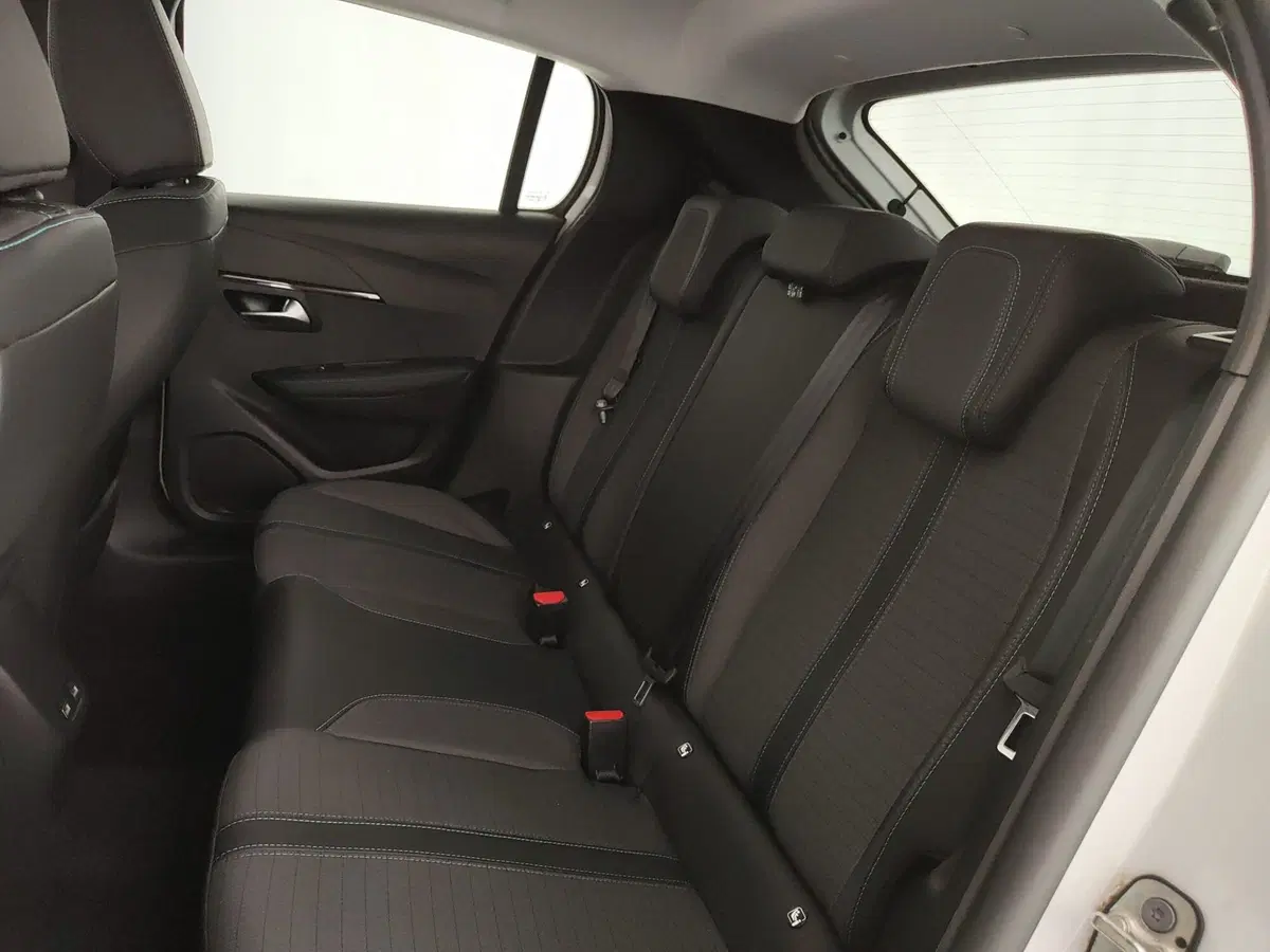 Peugeot 208 usata a Caserta (18)