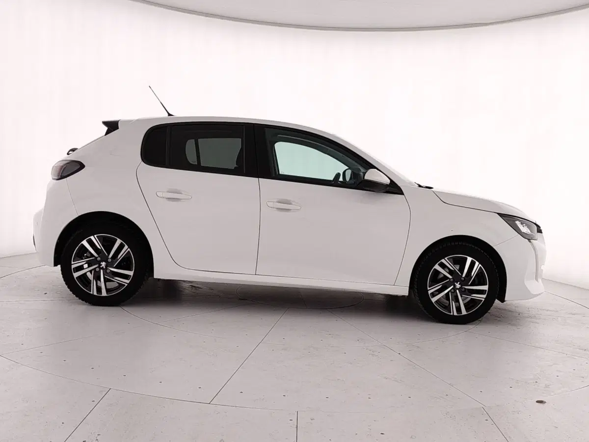 Peugeot 208 usata a Caserta (7)