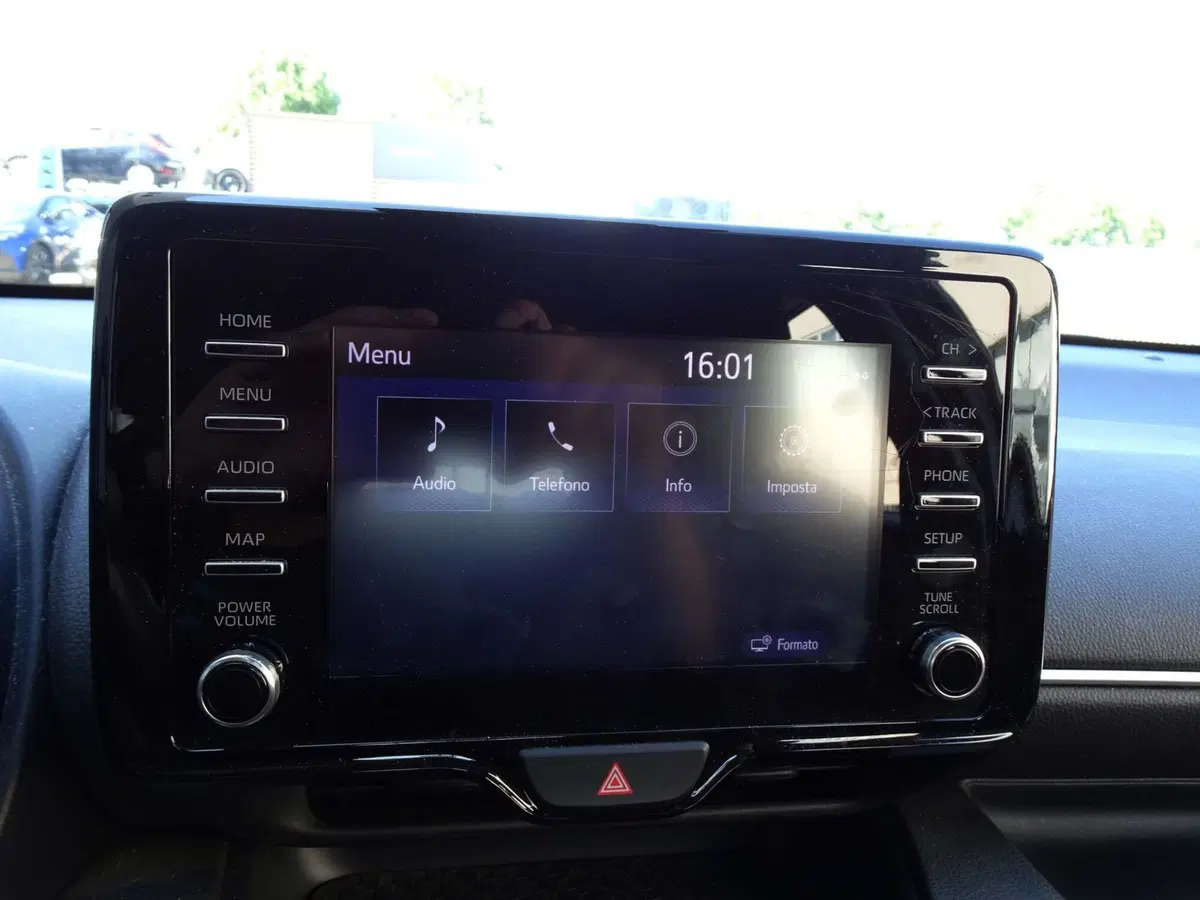 Toyota Yaris usata a Padova (14)