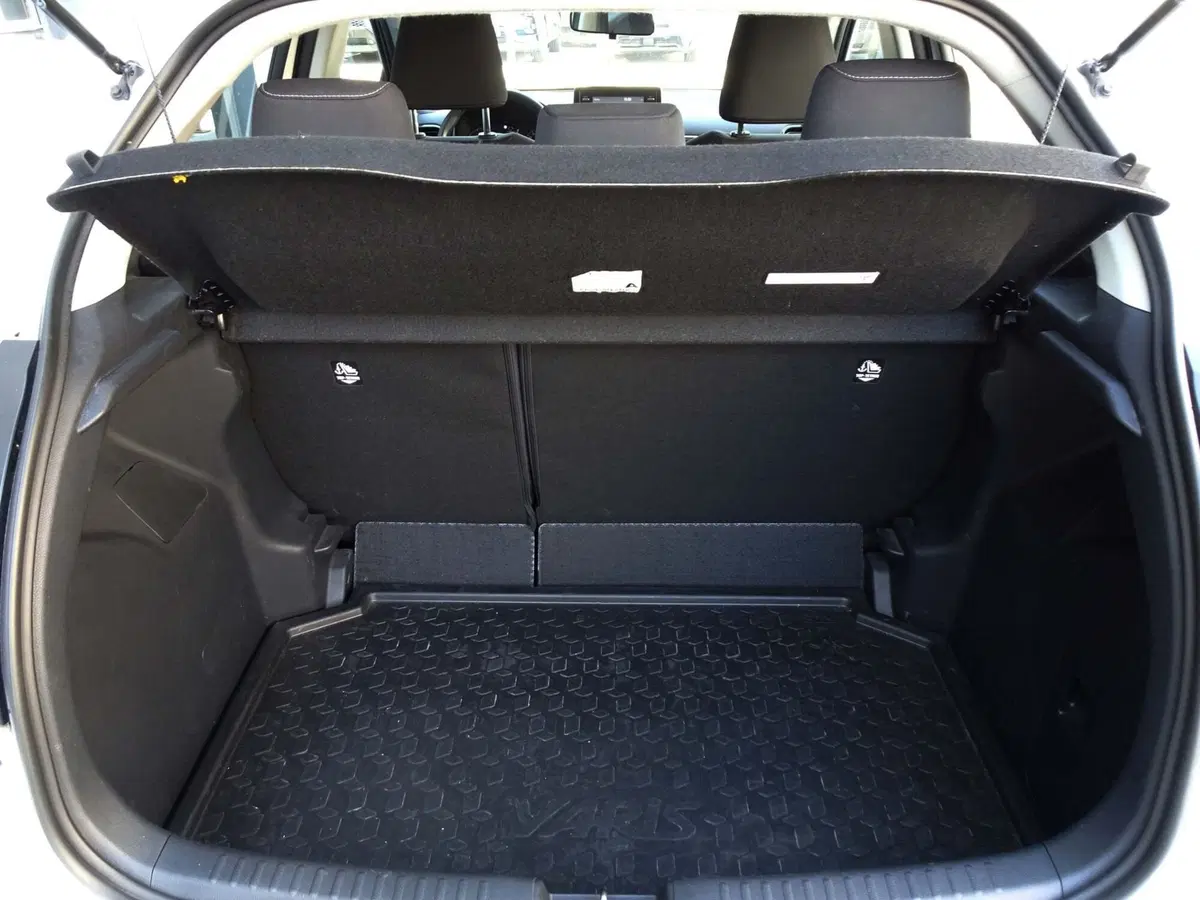 Toyota Yaris usata a Padova (19)