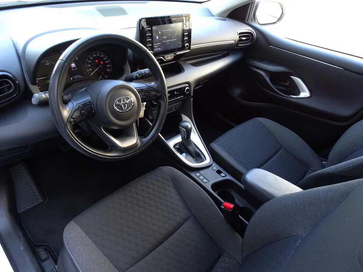 Toyota Yaris usata a Padova (7)