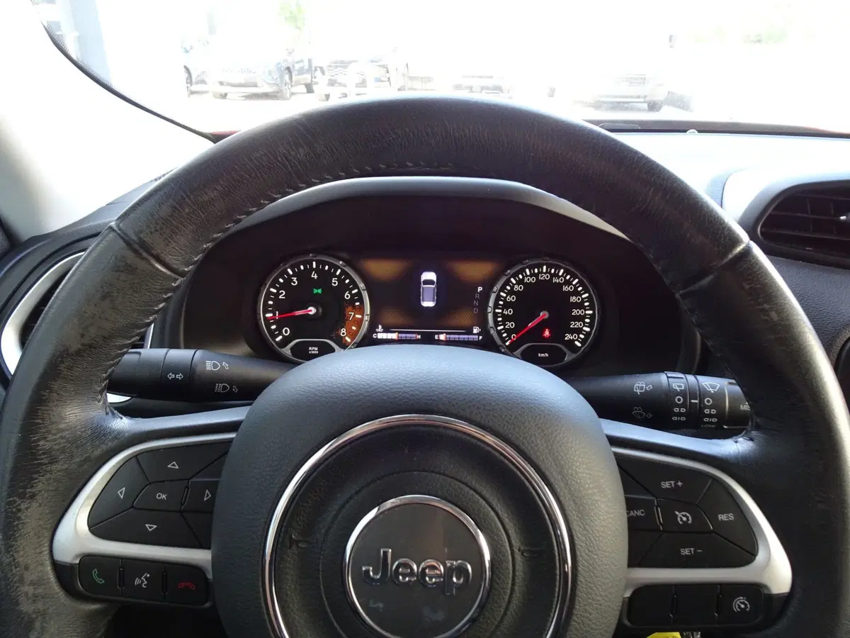 Jeep Renegade usata a Padova (12)
