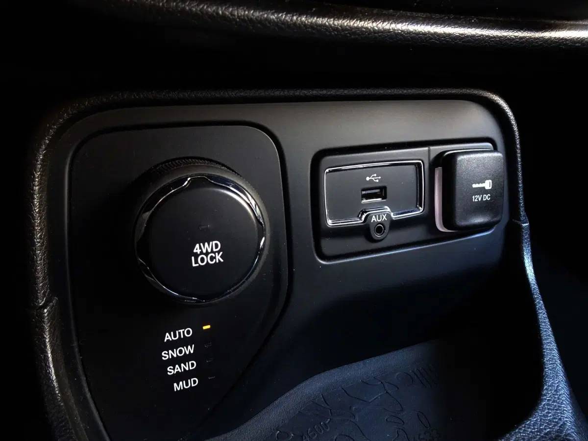 Jeep Renegade usata a Padova (16)