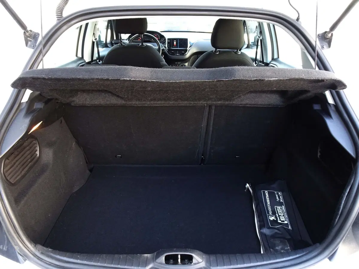 Peugeot 208 usata a Padova (16)