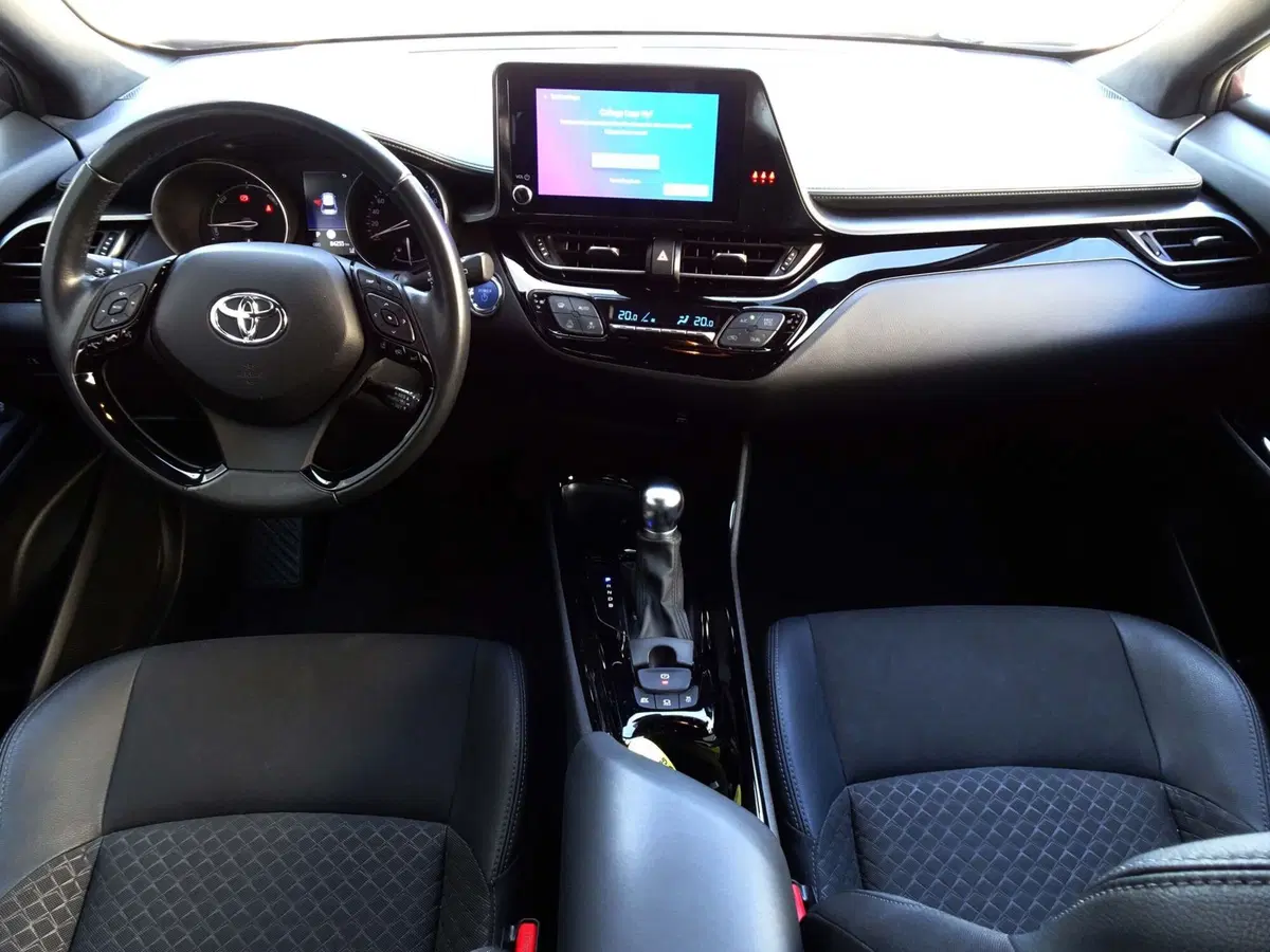 Toyota Toyota C-HR usata a Padova (11)