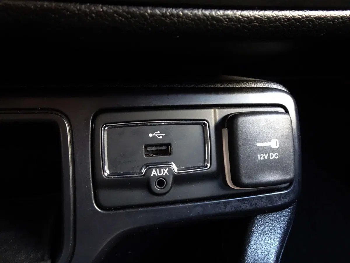 Jeep Renegade usata a Padova (19)