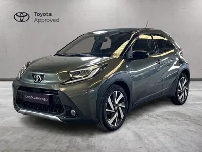 Toyota Aygo X 1.0 VVT-i 72 CV 5 porte Limited Air del 2022 usata a Milano