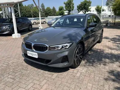 BMW Serie 3 Touring 320d  mhev 48V xdrive auto del 2023 usata a Alessandria
