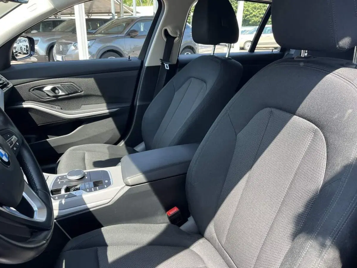 BMW Serie 3 Touring usata a Alessandria (15)