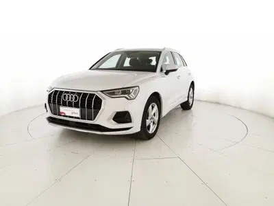 Audi Q3 35 1.5 tfsi Business Advanced s-tronic del 2022 usata a San Salvo