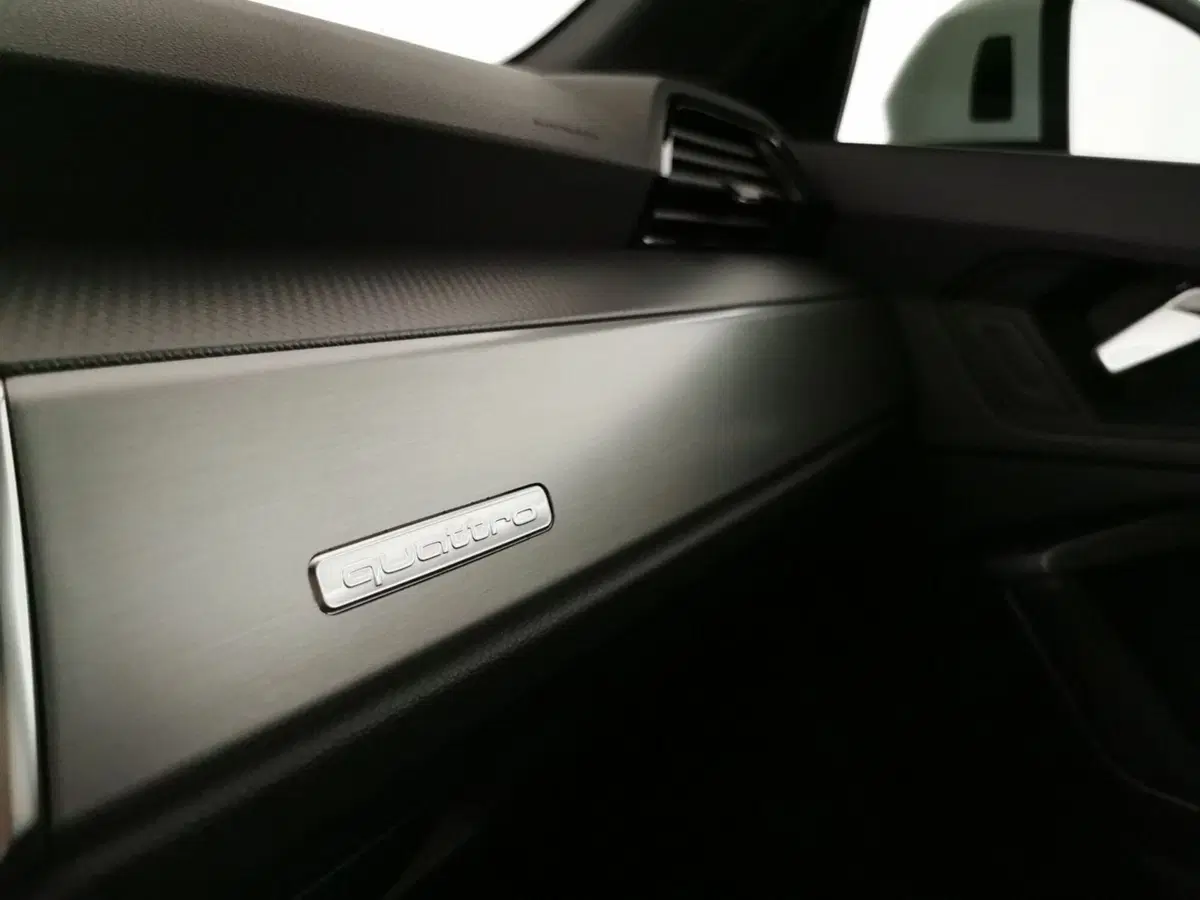 Audi Q3 Sportback usata a Chieti (19)