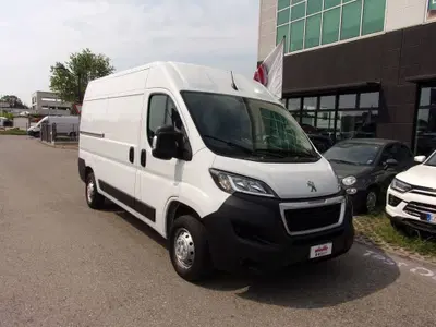 Peugeot Boxer Furgone 333 L2H2 2.2 bluehdi 120cv S&amp;S del 2024 usata a Reggio nell'Emilia