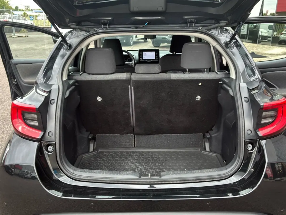 Toyota Yaris usata a Mantova (10)