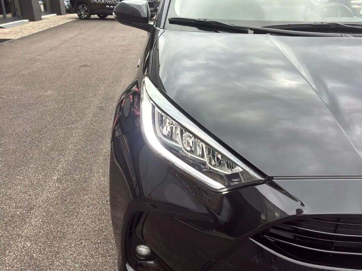 Toyota Yaris usata a Mantova (4)