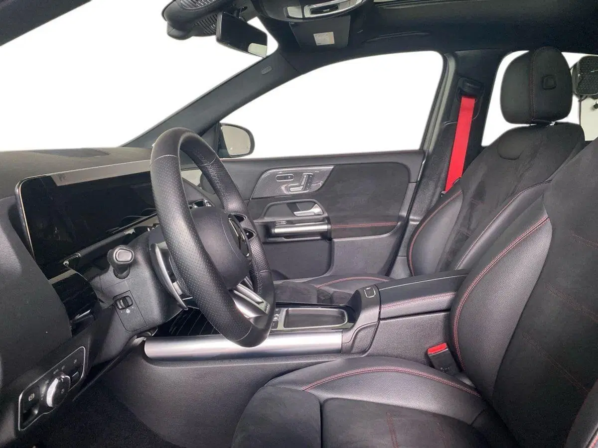 Mercedes-Benz GLA SUV usata a Bergamo (9)