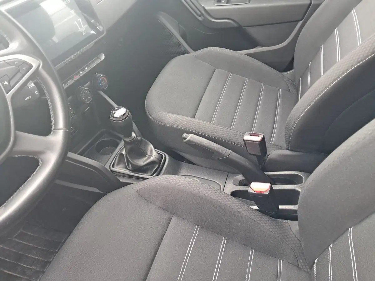 Dacia Duster usata a Bologna (18)