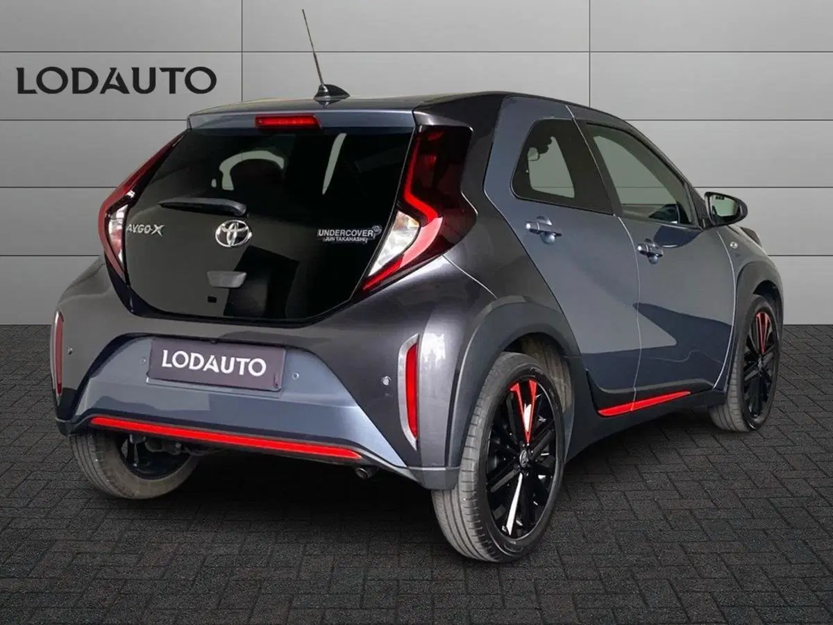 Toyota Aygo X usata a Bergamo (2)