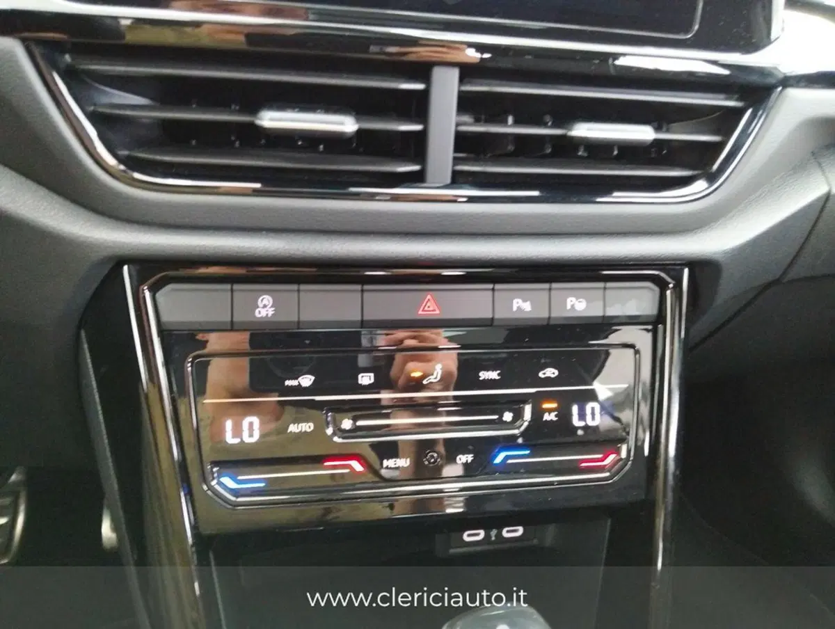Volkswagen T-Roc usata a Como (17)