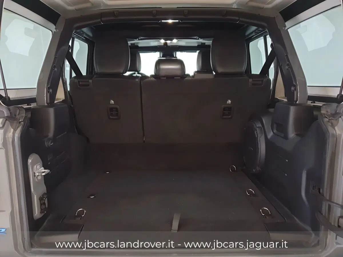 Jeep Wrangler Unlimited usata a Monza e Brianza (14)