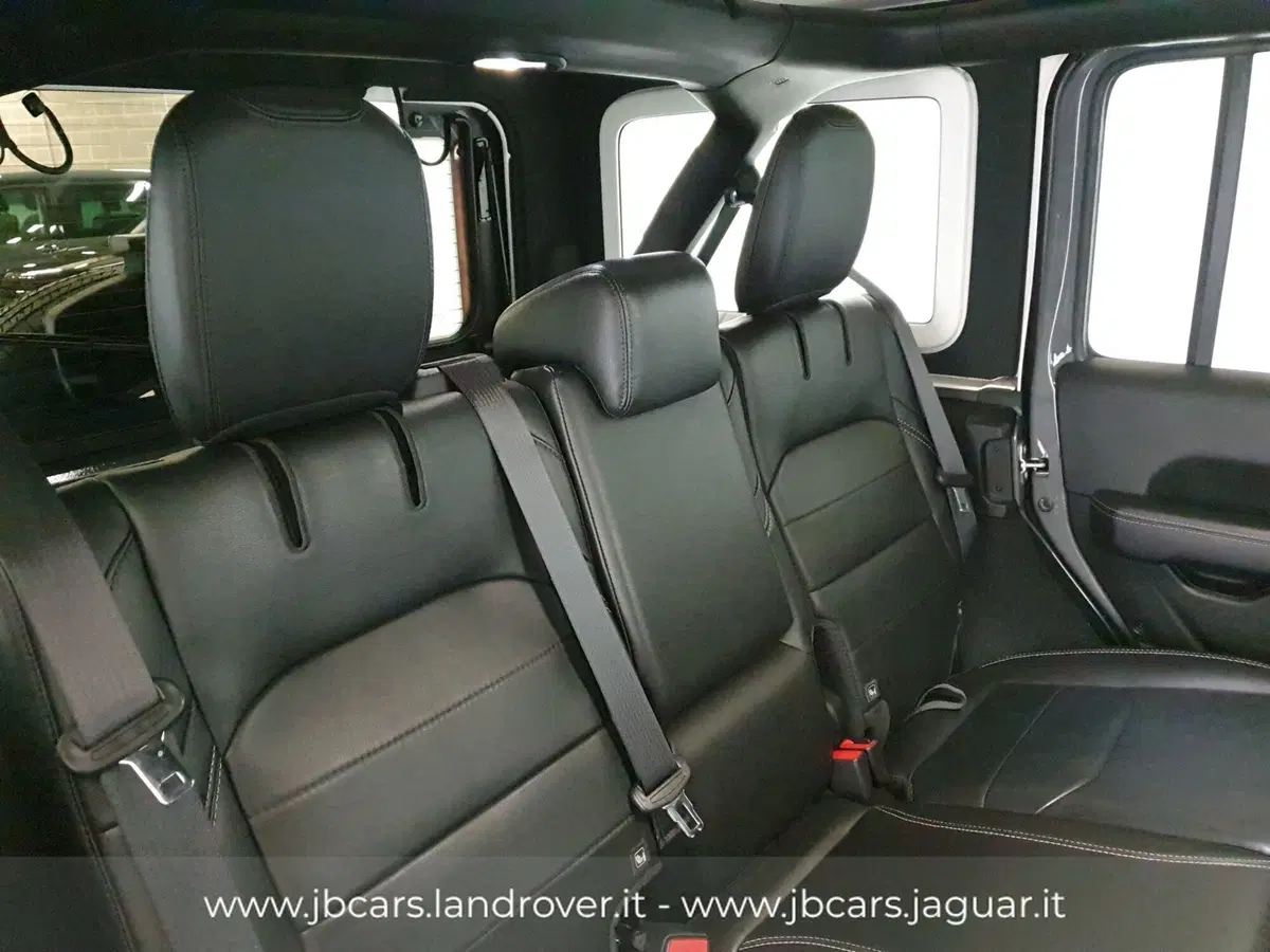 Jeep Wrangler Unlimited usata a Monza e Brianza (17)